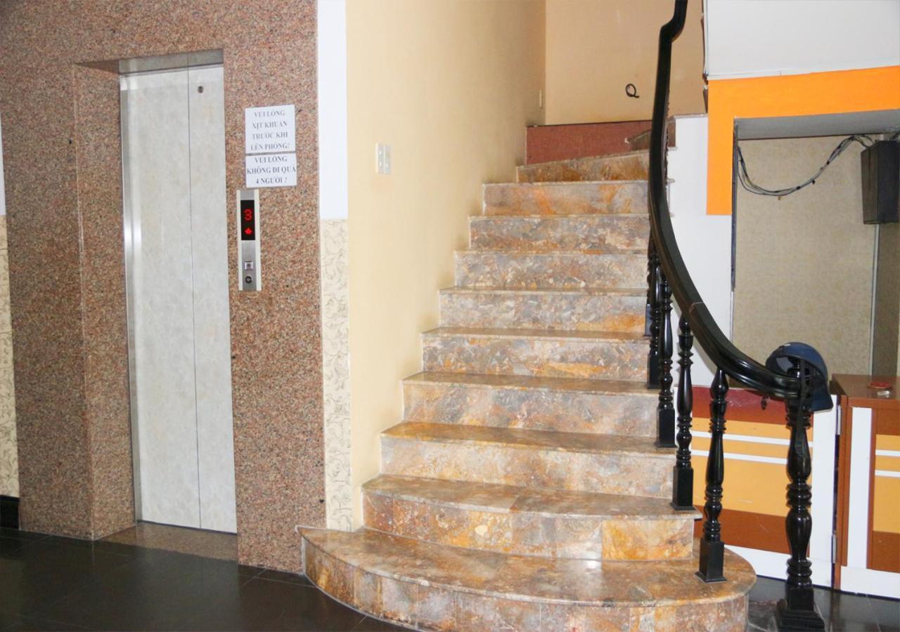 Ponys Hotel Nha Trang Exterior photo
