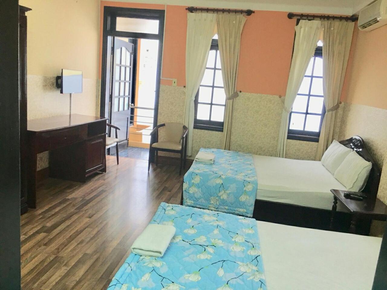 Ponys Hotel Nha Trang Exterior photo