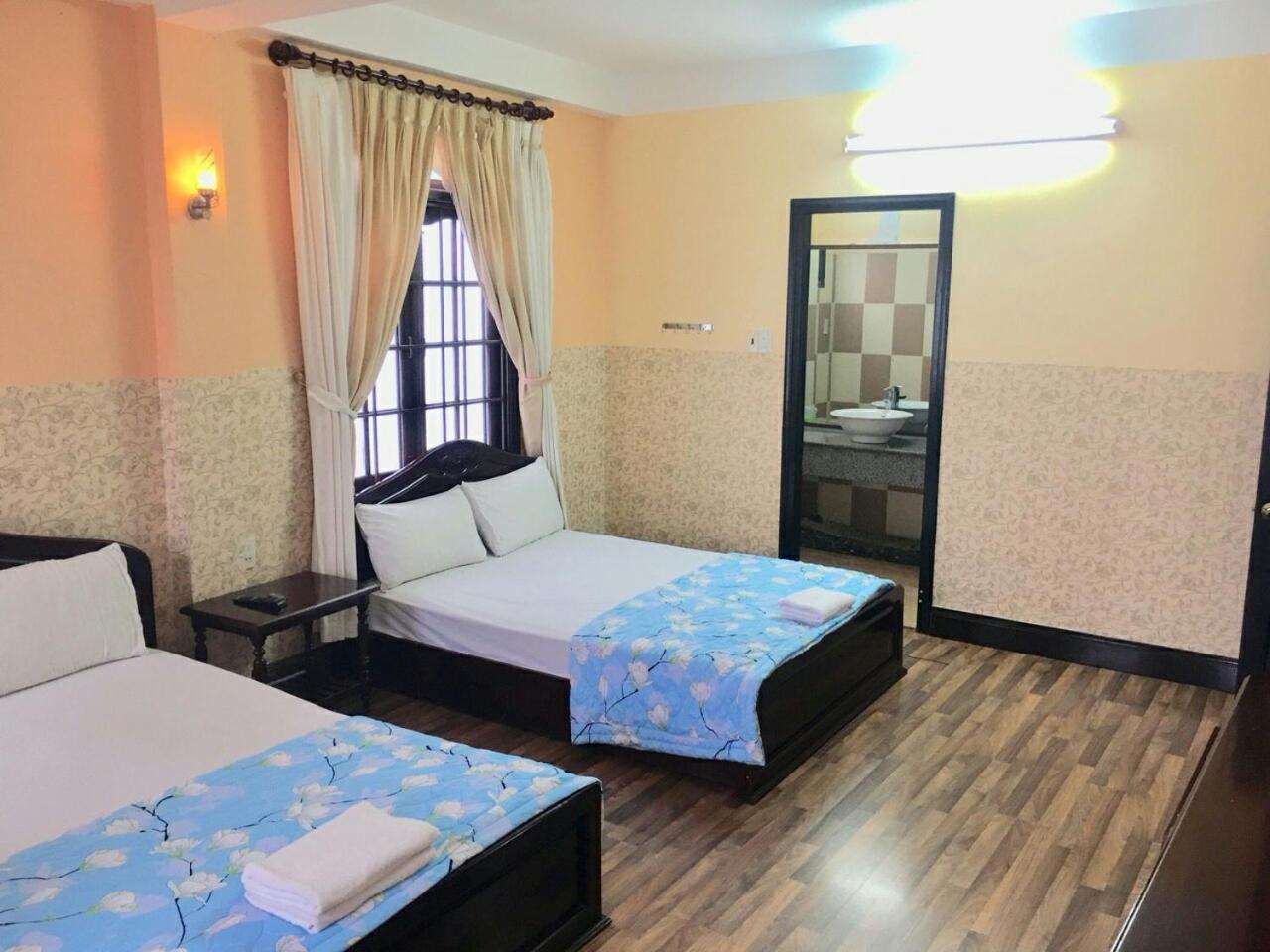 Ponys Hotel Nha Trang Exterior photo